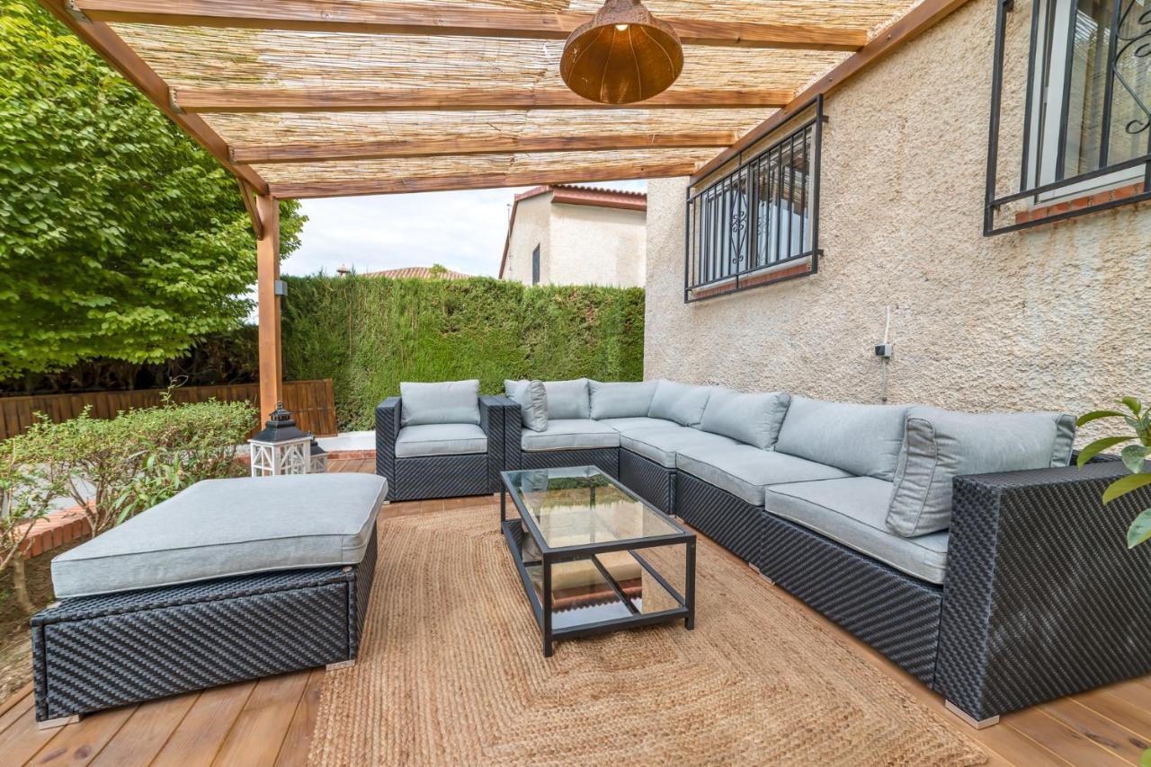 Chalet Con Piscina En Entorno Idilico La Zubia  Esterno foto
